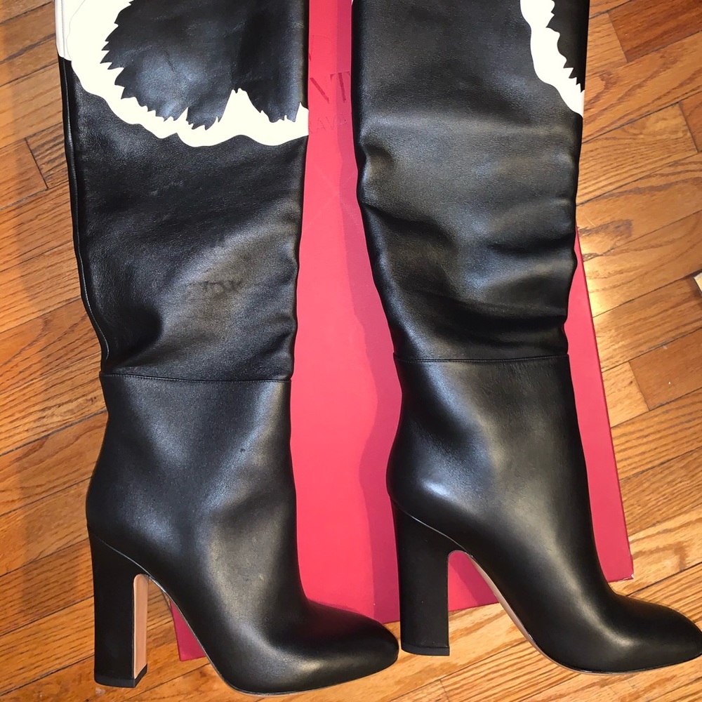 Valentino Garavani black boots